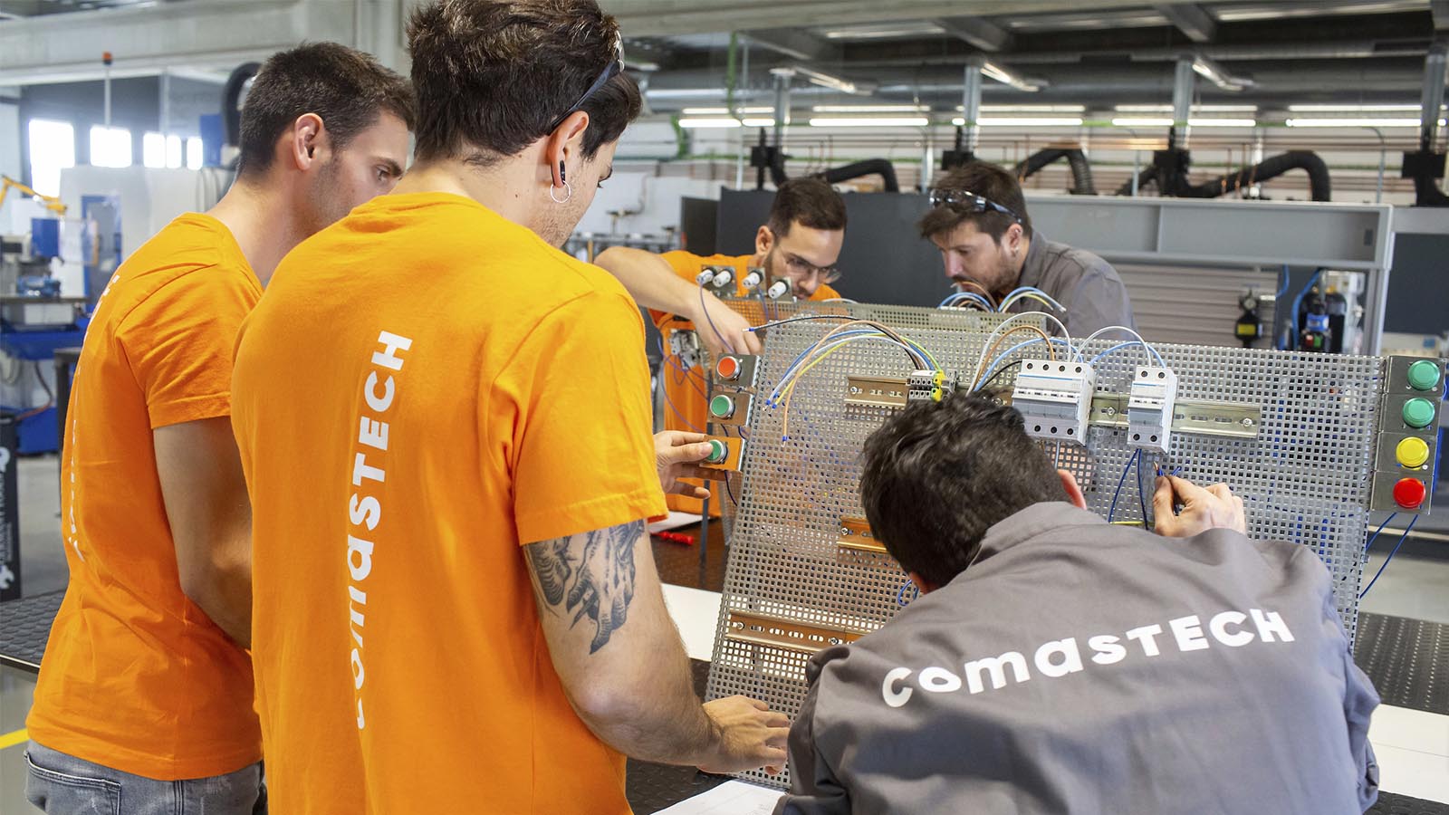 Estudiant del grau superior de mecatrònica.